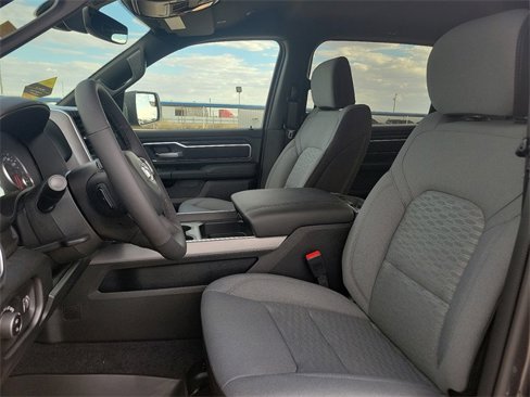 New 2026 RAM 1500 4x4 Crew Cab image 12