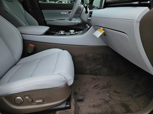 New 2026 Genesis GV70 2.5T Advanced image 9