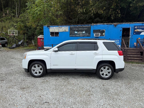 Used 2015 GMC Terrain SLT image 2