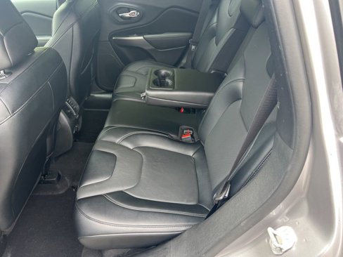 Certified 2022 Jeep Cherokee Limited image 28