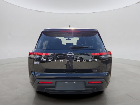 Used 2025 Nissan Pathfinder S image 25