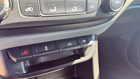 Used 2022 Chevrolet Colorado W/T w/ WT Convenience Package image 25