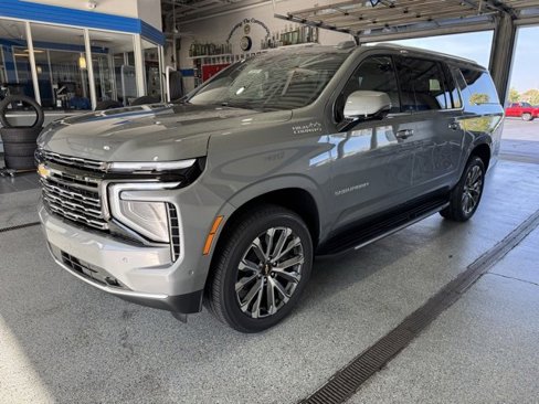 New 2026 Chevrolet Suburban High Country w/ Sun And Tow Package image 4