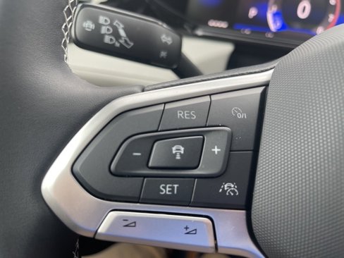 New 2025 Volkswagen Taos S image 24