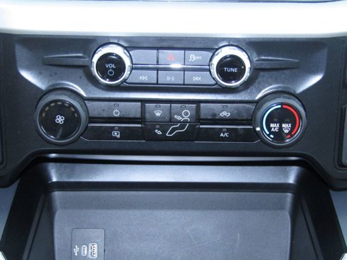 Used 2025 Ford F250 XLT w/ F-250 >10K GVWR Package image 25