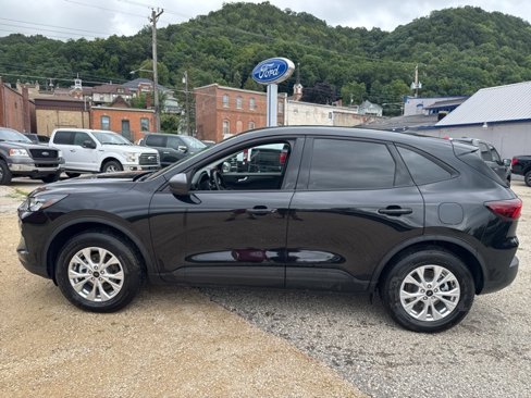 New 2025 Ford Escape Active w/ Active Premium Tech Pack image 2