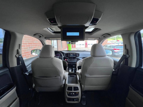Used 2020 Honda Pilot Touring image 23