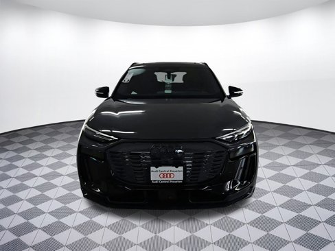 New 2025 Audi SQ6 e-tron Prestige image 6