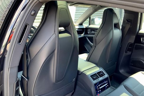 New 2025 Porsche Panamera 4 image 25