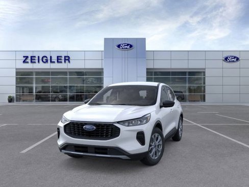 New 2025 Ford Escape Active w/ Cold Weather Package image 2