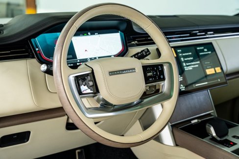 Used 2025 Land Rover Range Rover Long Wheelbase Autobiography image 34