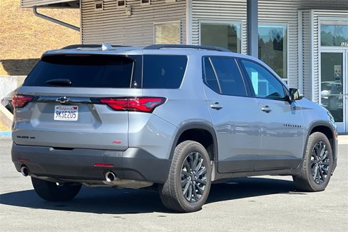 Used 2023 Chevrolet Traverse RS image 9