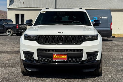 New 2025 Jeep Grand Cherokee L Altitude image 8