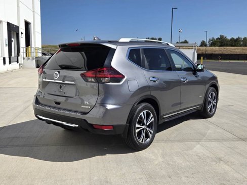 Used 2018 Nissan Rogue SL image 5