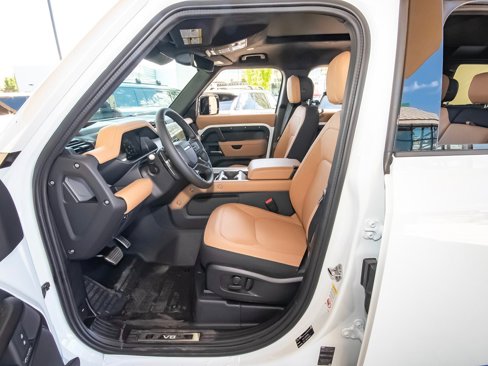 New 2025 Land Rover Defender 110 V8 image 36