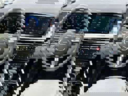 New 2025 Hyundai Tucson SEL image 17