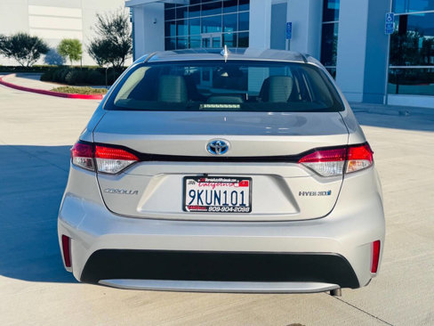 Used 2021 Toyota Corolla LE image 6