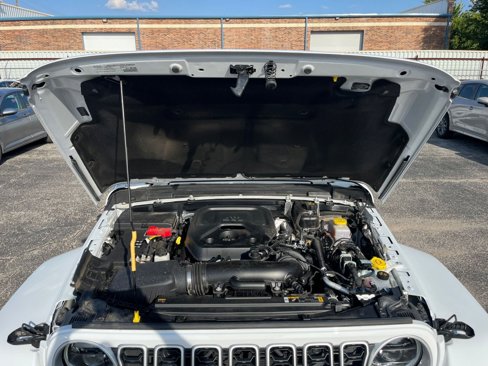 Used 2025 Jeep Wrangler Sahara image 31