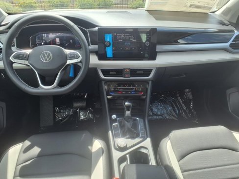 New 2025 Volkswagen Taos SEL image 8