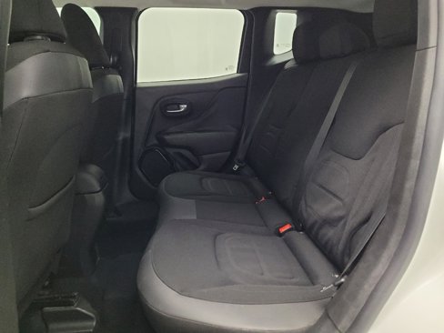 Used 2017 Jeep Renegade Altitude image 18