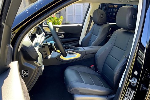 New 2026 Mercedes-Benz GLS 450 4MATIC image 9