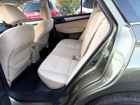 Used 2018 Subaru Outback 2.5i image 12