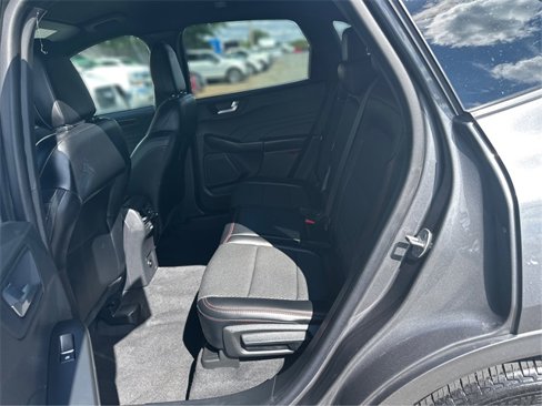 Certified 2023 Ford Escape ST-Line w/ Tech Pack #1 image 9