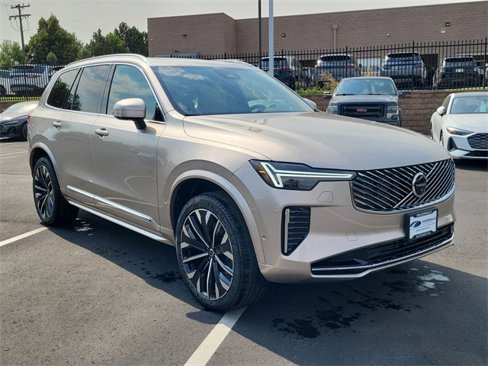New 2026 Volvo XC90 T8 Plus image 7