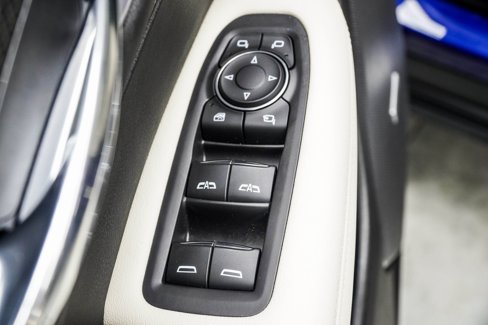 Used 2024 Cadillac XT6 Sport w/ Technology Package image 36