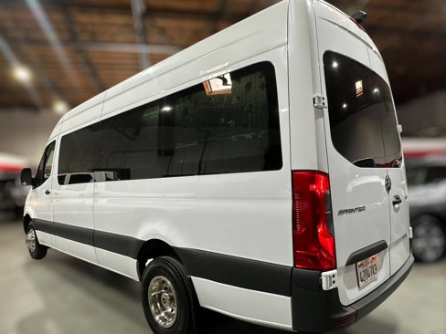 Used 2021 Mercedes-Benz Sprinter 3500 w/ Swivel Seat Package image 5
