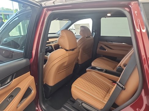 New 2026 INFINITI QX60 Autograph w/ Dark Cargo Package image 19