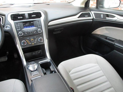 Used 2017 Ford Fusion S image 21