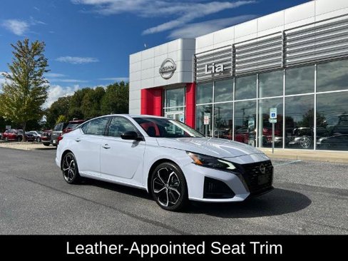 Certified 2023 Nissan Altima 2.5 SR w/ SR Premium Package image 18