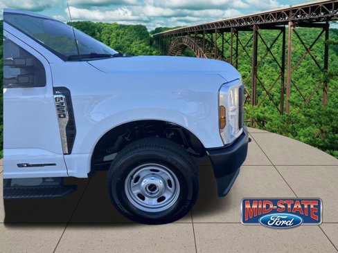 New 2026 Ford F250 XL image 4