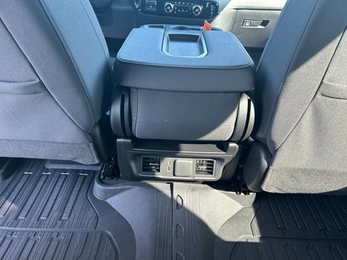 New 2026 GMC Sierra 3500 SLE w/ Preferred Package image 23