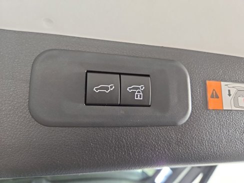 New 2026 Lexus TX 500h AWD image 32