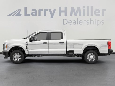 New 2026 Ford F350 XLT image 3