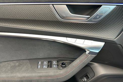 New 2025 Audi RS 6 performance image 10