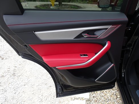 New 2026 Jaguar F-PACE R-Dynamic S image 23