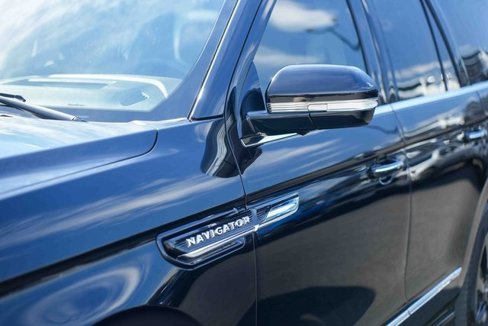 Used 2023 Lincoln Navigator Reserve w/ Equipment Group 201A image 10