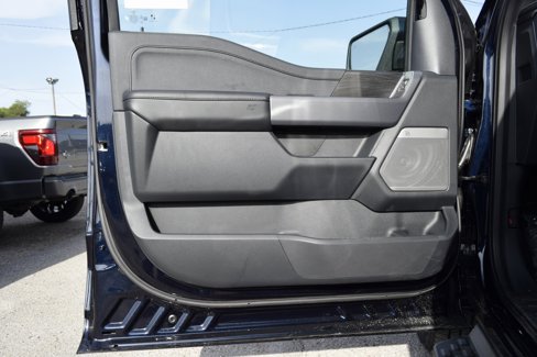 New 2025 Ford F150 Lightning Lariat image 19