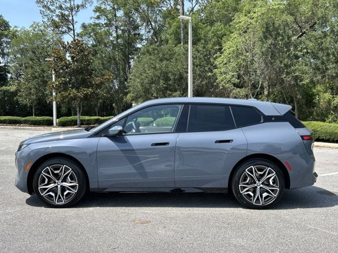 New 2026 BMW iX xDrive45 image 10