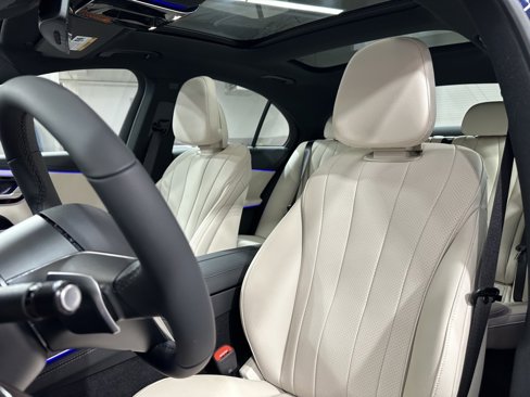New 2026 Mercedes-Benz E 350 4MATIC Sedan image 14