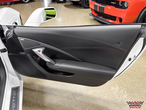 Used 2016 Chevrolet Corvette Stingray Coupe image 28