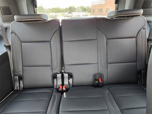 New 2025 GMC Yukon Elevation image 10