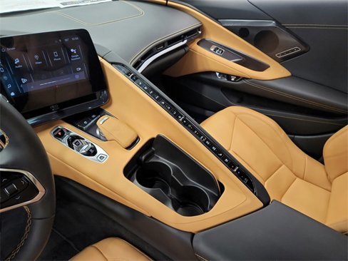 Used 2024 Chevrolet Corvette Stingray Preferred Cpe w/ Stealth Interior Trim Package image 22