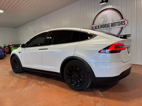 Used 2019 Tesla Model X Long Range image 10