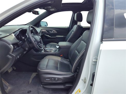 Used 2023 Chevrolet Traverse Premier w/ Redline Edition image 14
