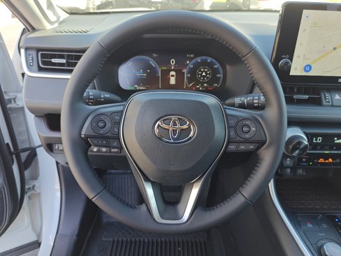Used 2025 Toyota RAV4 Limited image 14