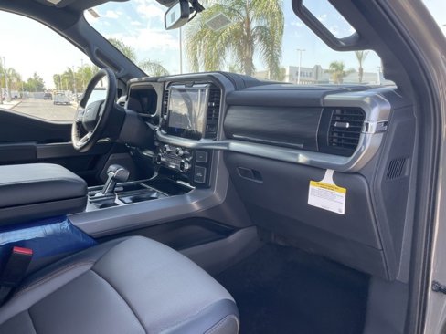 New 2025 Ford F150 Lariat w/ Equipment Group 502A High image 29